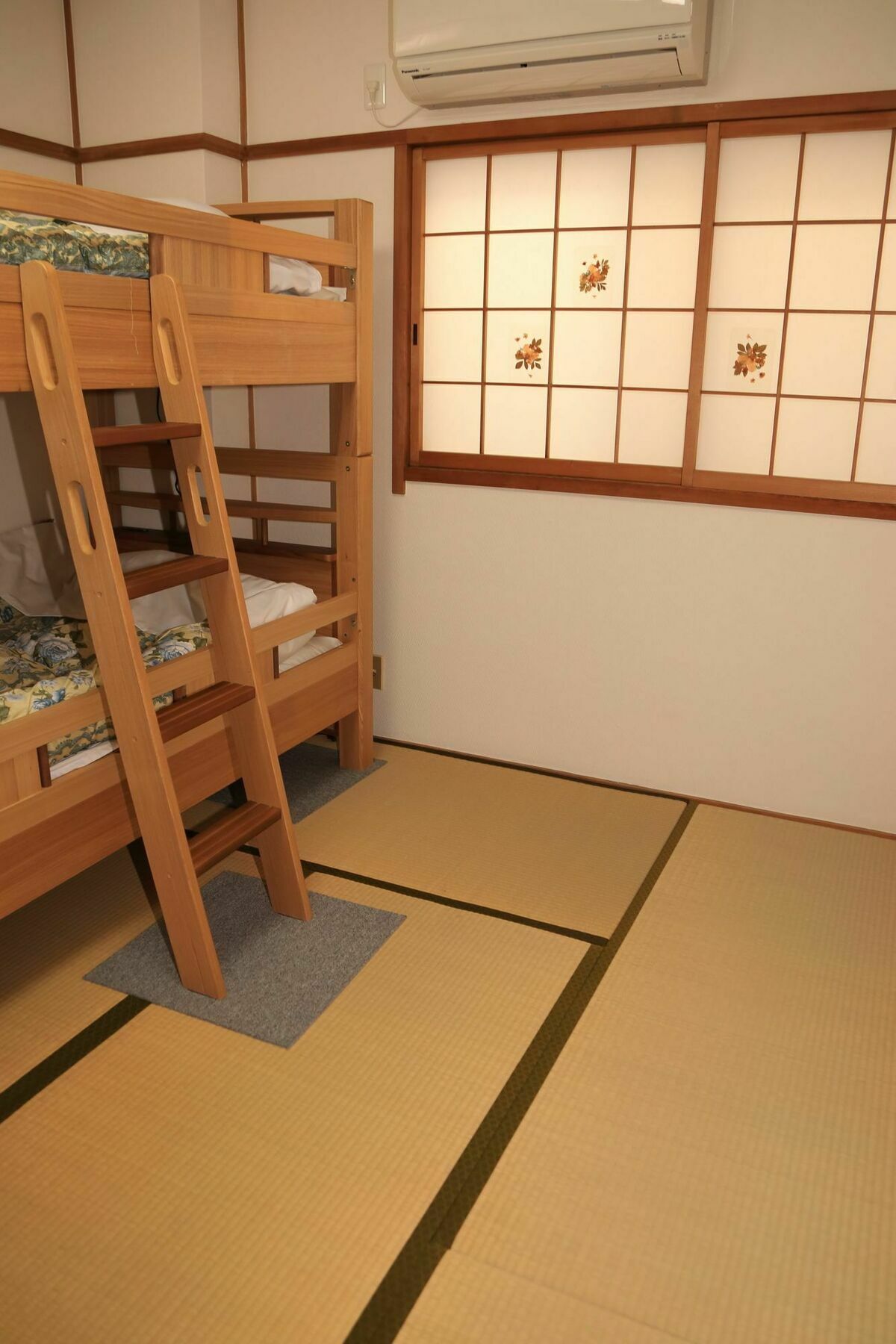 Guest House Fun Ōsaka Exterior foto