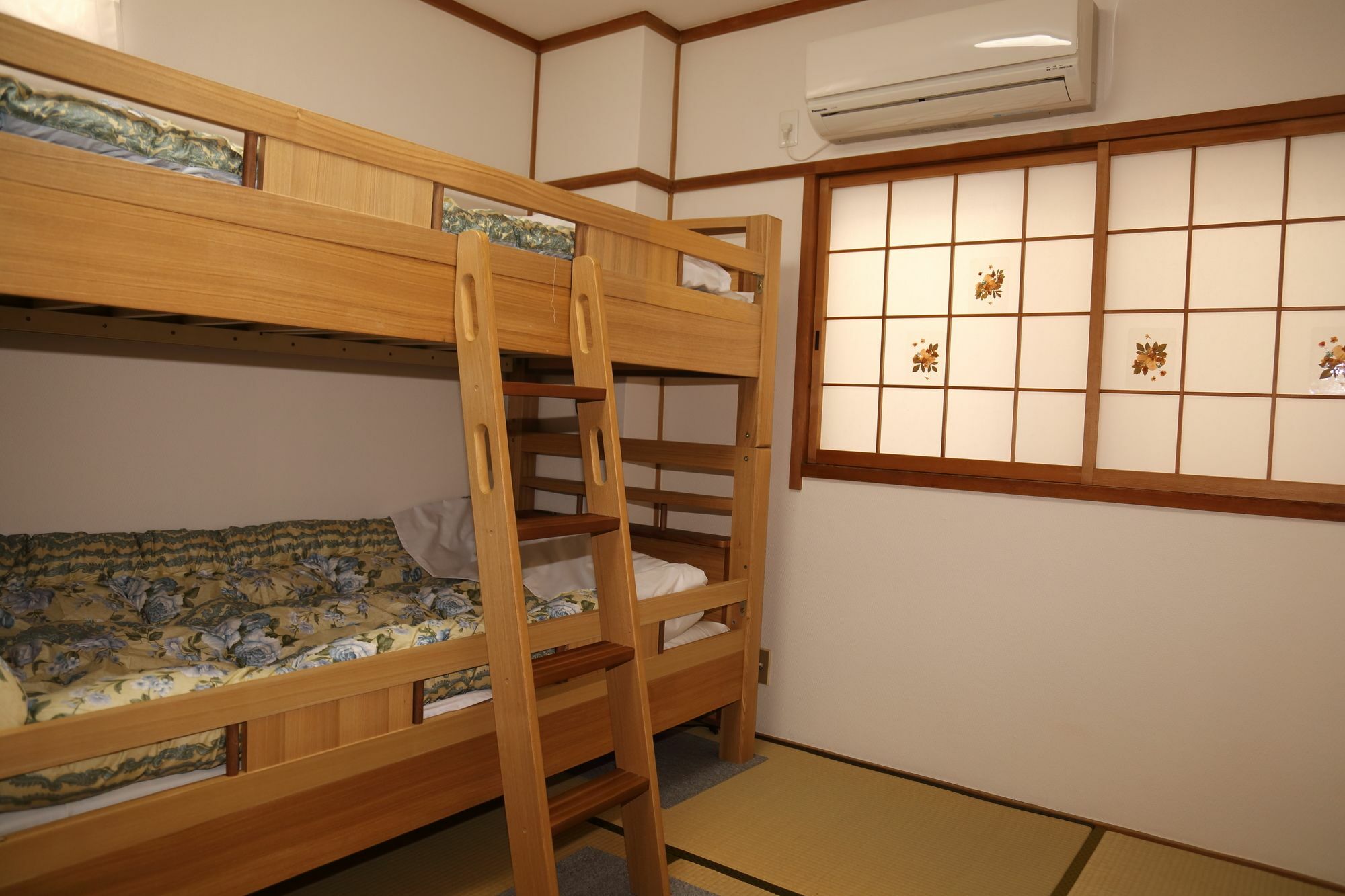 Guest House Fun Ōsaka Exterior foto